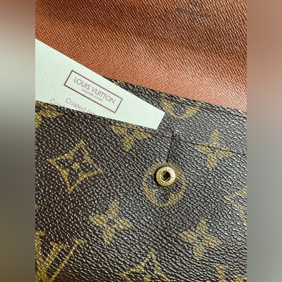 ✅AUTHENTIC LONG SARAH WALLET LOUIS VUITTON - Picture 8 of 13